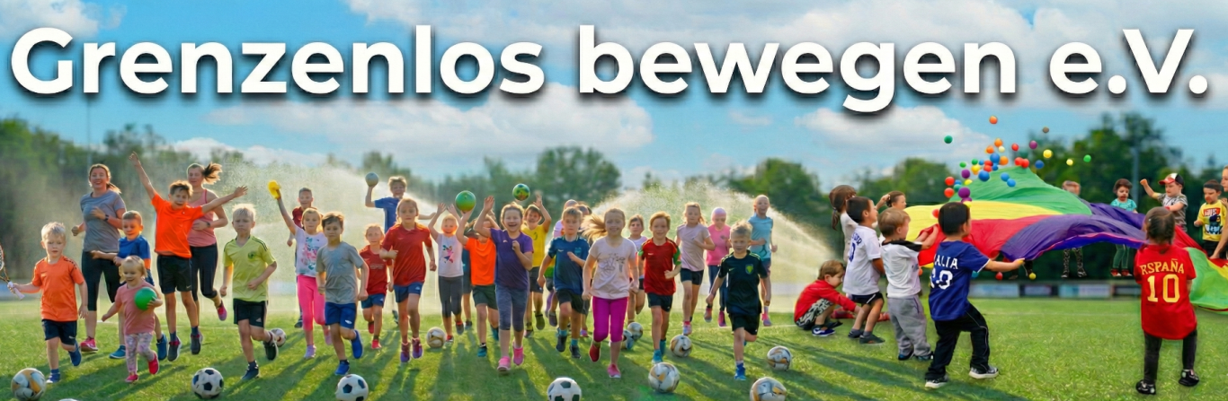 Große Gruppe von SpoAdCamp-Teilnehmern in weißen und blauen T-Shirts auf einer Tribüne.